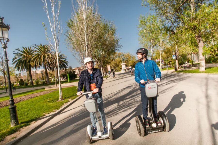Barcelona Insiders Segway Tour 1.5h - Key highlights at a glance