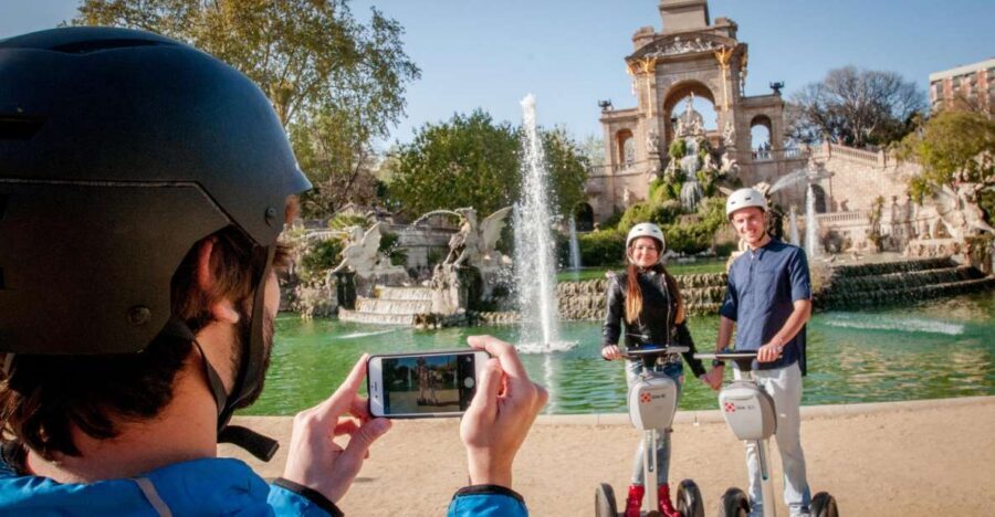 Barcelona Insiders Segway Tour 1.5h - Arc de Triomf start: where you get moving (and oriented)