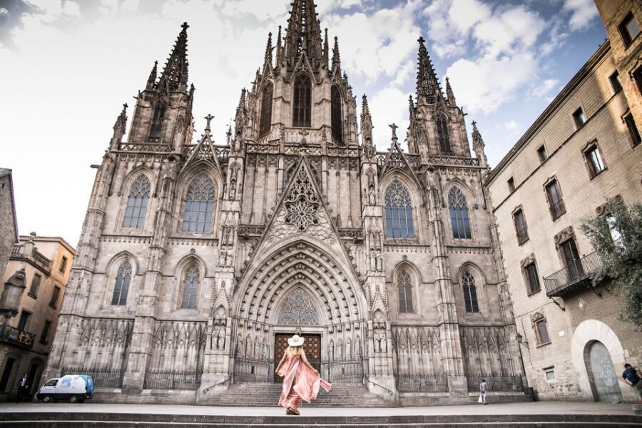 Barcelona: Instagram Tour of the Most Scenic Spots - Parc de la Ciutadella photos: quick, pretty, and practical