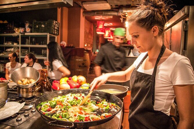 Barcelona Interactive Spanish Cooking Experience - Small groups make the learning stick