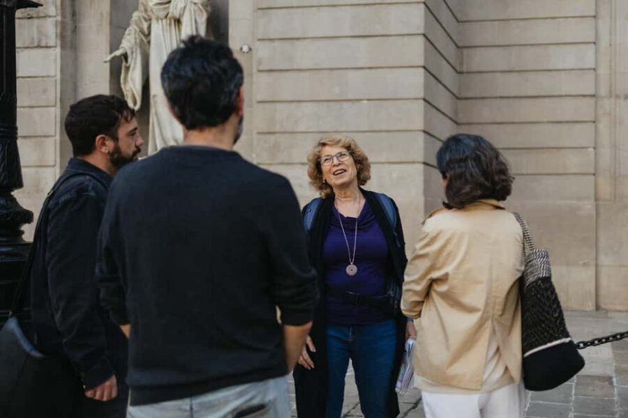 Barcelona: Jewish Quarter 2-Hour Walking Tour - Sinagoga Mayor Barcelona: the oldest synagogue experience