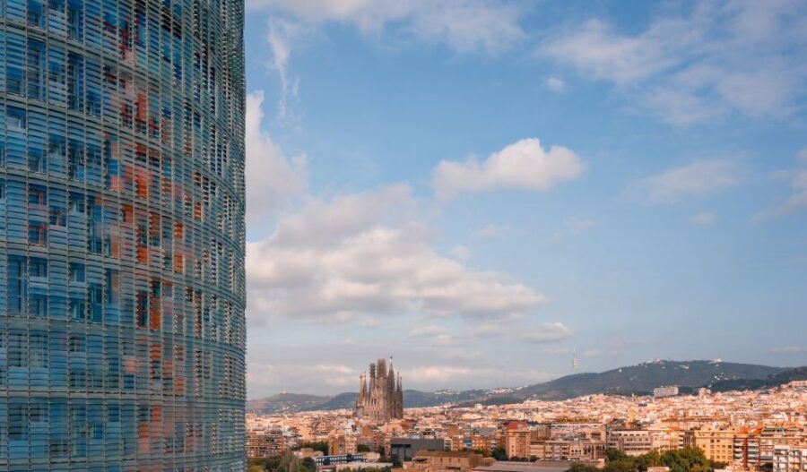 Barcelona: Mirador torre Glòries Skip-the-Line Ticket - Practical Tips That Make the Visit Easier