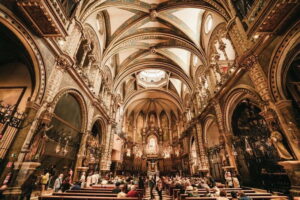 Barcelona: Montserrat and Winery Tour with Tapas or Lunch - Walking the Santa Maria de Montserrat Abbey with your guide