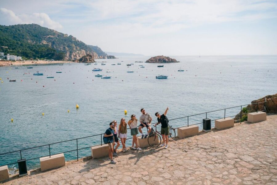 Barcelona: Montserrat, Girona & Costa Brava Guided Day Trip - Timing at Montserrat: how to manage the queue and still get great photos