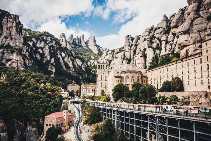 Barcelona: Montserrat Tour with Cog-Wheel & Black Madonna - Montserrat in a Half-Day: How This Schedule Feels on the Ground