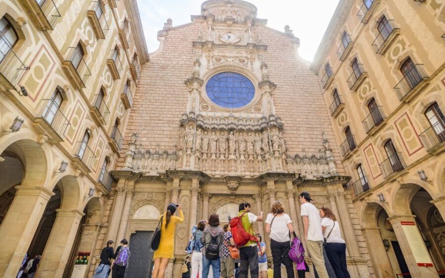 Barcelona: Montserrat Visit & Lunch at Farmhouse Small Group - Should You Book This Barcelona to Montserrat Day Trip?