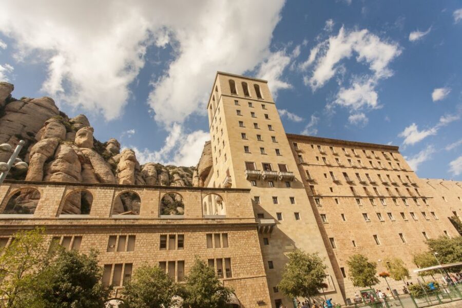 Barcelona: Montserrat with Winery Visit and Farmhouse Lunch - Montserrat Monastery and the Museum: What You Get Beyond the Postcard