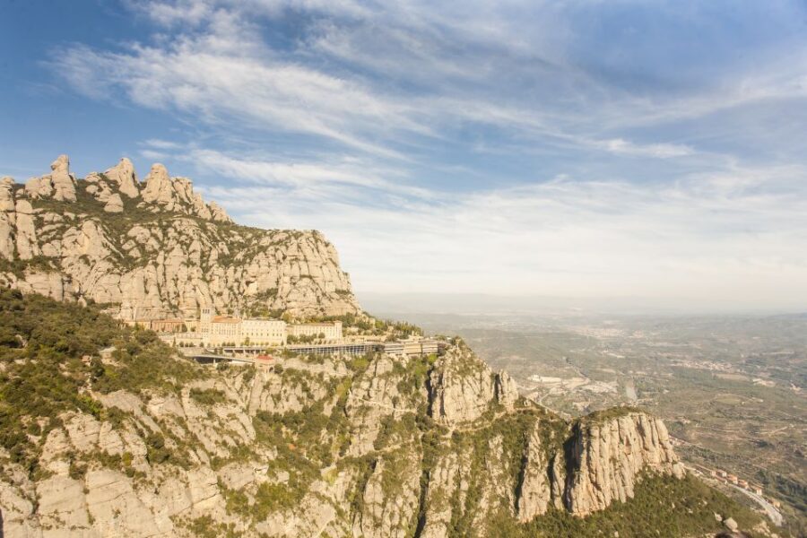 Barcelona: Montserrat with Winery Visit and Farmhouse Lunch - Penedès and Pares Balta: Underground Cellars and Cava You Can Actually Taste