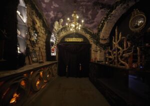 Barcelona: Nightmare Horror Museum Maze Entry Ticket - What your $29 ticket includes before the lights go out