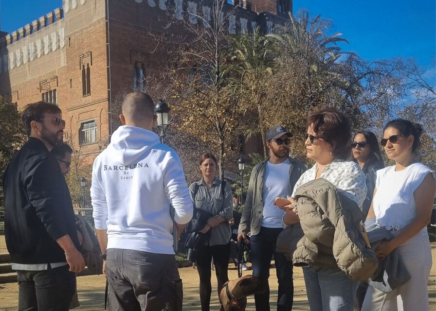 Barcelona: Old Town Private Walking Tour of Past and Present - Key highlights worth centering in your plan