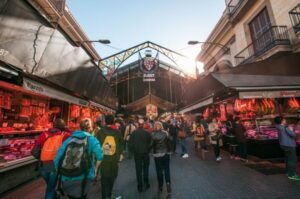 Barcelona: Paella Cooking Experience & Boqueria Market Tour - Boqueria Market Walk: How the Seafood Shopping Works