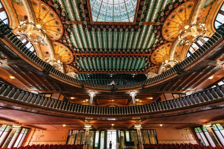 Barcelona: Palau de la Música Guided Tour - Lluís Millet Hall balcony and the columns symbolizing nature