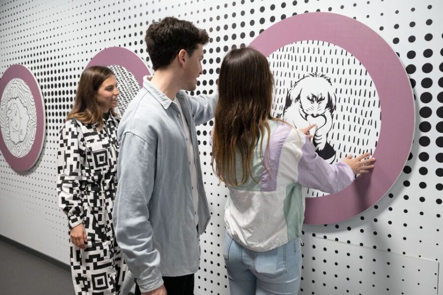Barcelona: Paradox Museum Entry Ticket - The Rooms That Make It Real: Zero Gravity, Camouflage, Paradox Tunnel