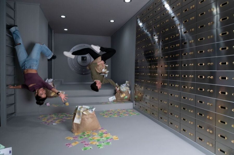 Barcelona: Paradox Museum Entry Ticket - Photo Points, QR Codes, and How to Get Great Pictures