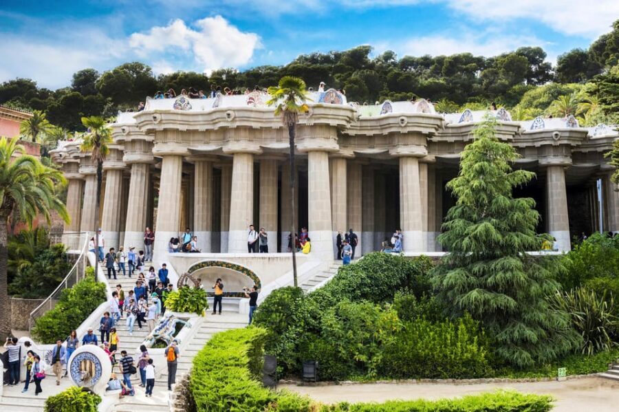 Barcelona: Park Güell and Gaudí House Museum Entry Ticket - Food, water, and comfort: how to survive a steep park day