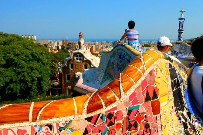 Barcelona: Park Güell Guided Tour & Tickets with Fast-Track Entry - Guides Matter: What You Can Learn From the Names in Feedback