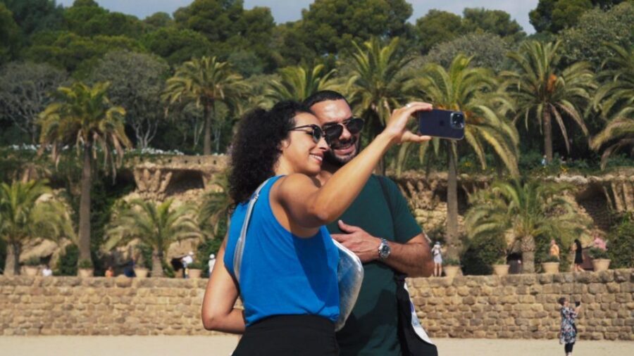 Barcelona: Park Guell Guided Tour with Skip The Line Entry - Skip-the-line entry and the headset feature: where the value hides