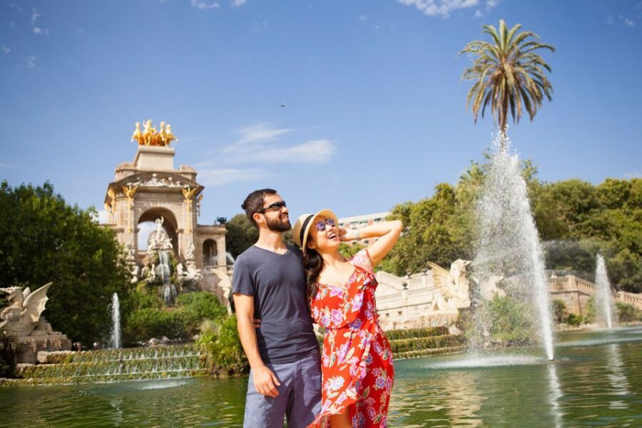 Barcelona: Photoshoot Tour Old Town - Getting the Most From Your Session (Without Acting)