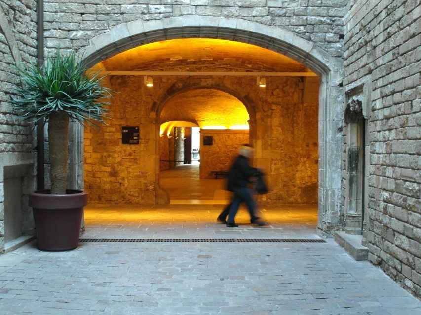 Barcelona: Picasso Museum Guided Tour - Planning tips that actually help during the visit