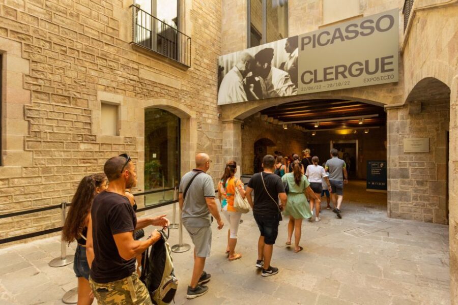 Barcelona: Picasso Museum Skip-the-Line Guided Tour - Headsets and Small-Group Flow: Comfort Counts in a Museum