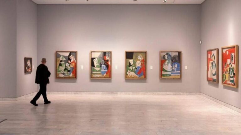Barcelona: Picasso Walking Tour with Picasso Museum Tickets - The walk in Picasso’s old area: what the outside context gives you