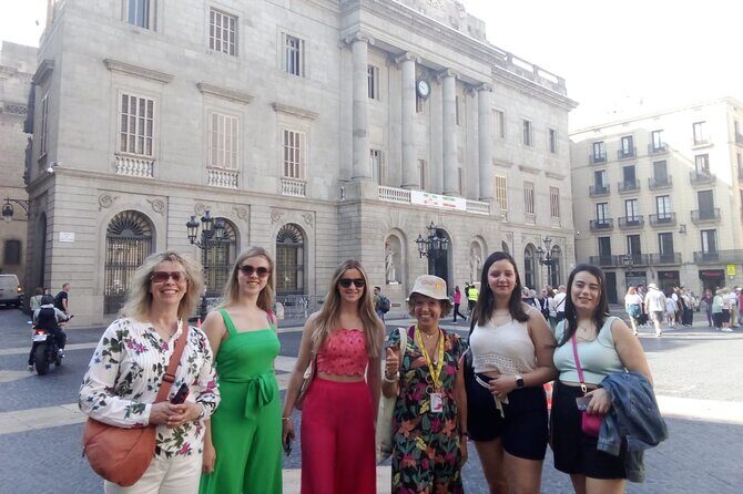 Barcelona Premium: Gothic, Montjuic, Sagrada Familia & Park Güell - Catedral de Barcelona and Sant Jaume Square: The Two Faces of Old Barcelona