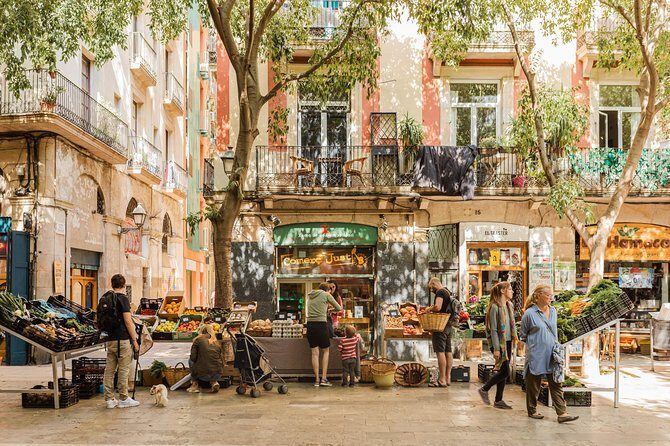 Barcelona Private Custom Tour with a Local, Icons & Hidden Gems - Stop 2: El Call streets and the Major Synagogue stories