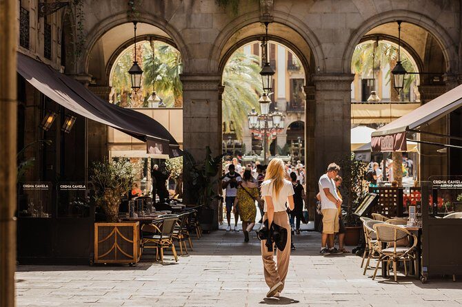 Barcelona Private Custom Tour with a Local, Icons & Hidden Gems - Stop 5: Picasso in El Born—early works in intimate settings