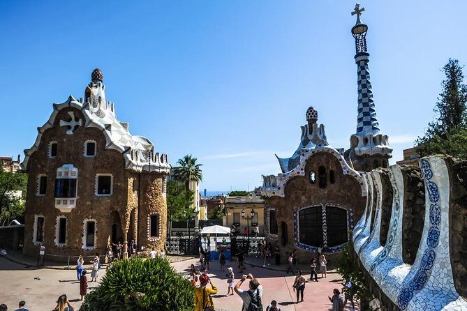 Barcelona Private Tour with Sagrada Familia Skip-the-Line - El Born Lunch Break and Santa Maria del Mar