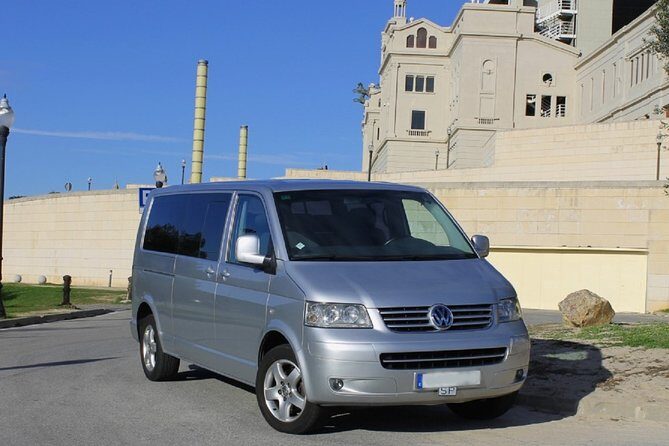 Barcelona Private Transfer: Cruise Port to Barcelona Airport - The vehicle setup: car vs minivan for 1–6 people