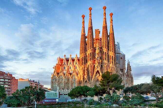 Barcelona Private Transfer from Cruise Terminal to City Centre - Timing in Barcelona: Why 30 Minutes Can Become More