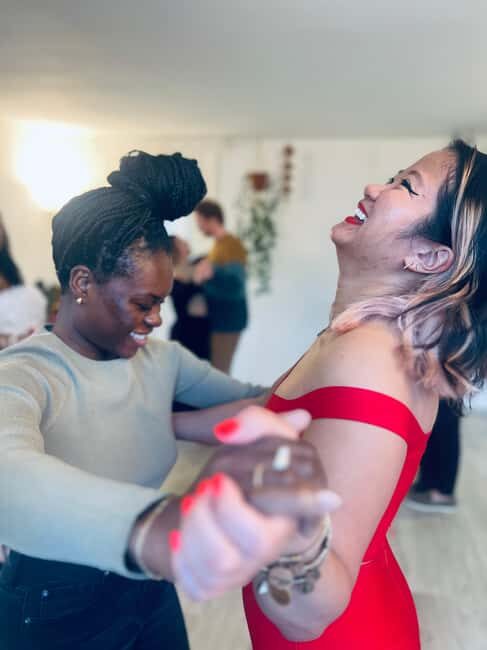Barcelona: Rooftop Tango Lesson with Drinks and Videos - Key highlights (what you’ll feel and remember)