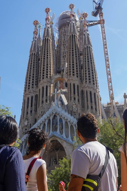 Barcelona: Sagrada Familia and Park Güell Tour - Sagrada Familia: the interior tour you’ll remember (vaults, symbolism, light)