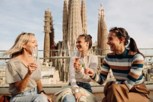 Barcelona: Sagrada Familia Evening Tour with Cava - Rooftop cava at the Sercotel Rosellón: views first
