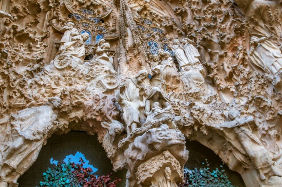 Barcelona: Sagrada Familia Guided Tour with Tower Access - Price and Value: Is $85 Worth It Here?