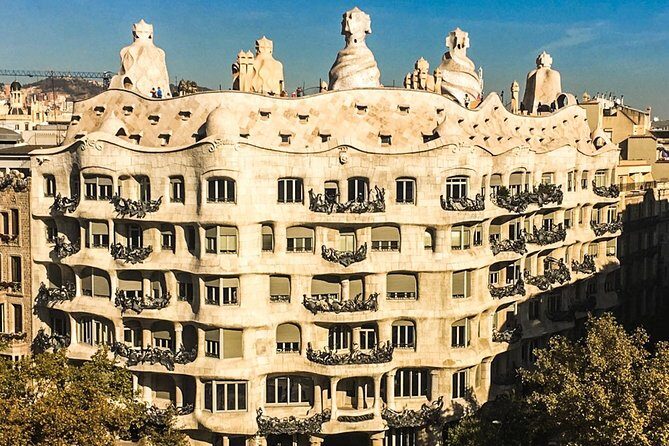 Barcelona: Sagrada Familia, Park Guell & Tapas Private Tour - Rambla Catalunya Tapas Lunch: The Midday Reset You’ll Appreciate