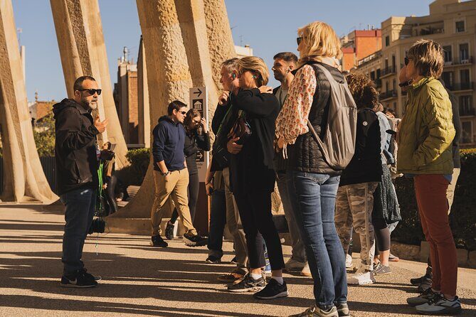 Barcelona: Sagrada Familia Skip-the-Line Guided Tour and Tickets - Meeting point and timing: don’t underestimate security