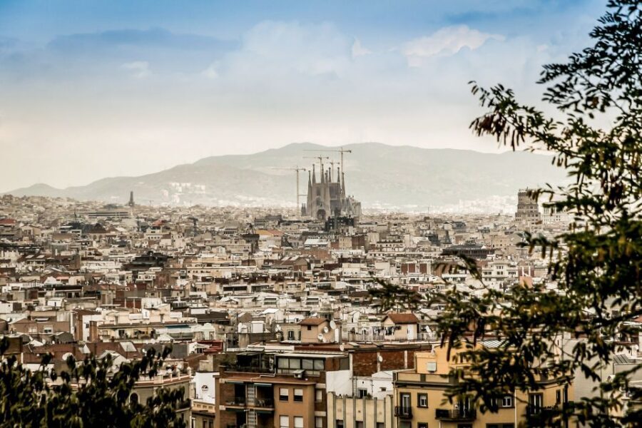 Barcelona: Sagrada Família Skip the Line Tour & Entry Ticket - What the Tour Doesn’t Include (and How to Plan Around It)