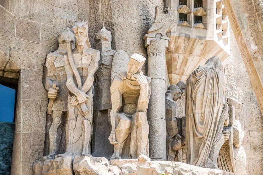 Barcelona: Sagrada Família Skip the Line Tour & Entry Ticket - Museum Time: Construction Stories After the Tour