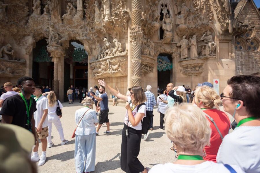 Barcelona: Sagrada Familia Small Group Guided Tour - Price and value: is $94 worth it?