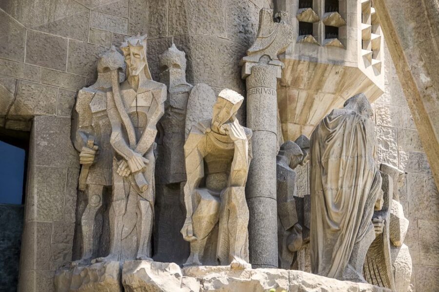 Barcelona: Sagrada Familia Tour with Optional Tower Access - Price and value: is $99 a smart use of your time?