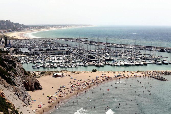 Barcelona Sailing: Light Snacks & Open Bar with Private Option - Key takeaways before you go