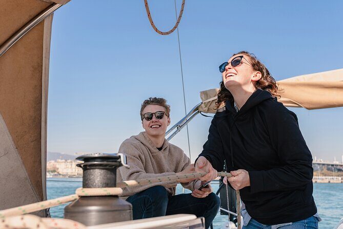 Barcelona Sailing: Light Snacks & Open Bar with Private Option - What to wear and pack (so the sail stays fun)