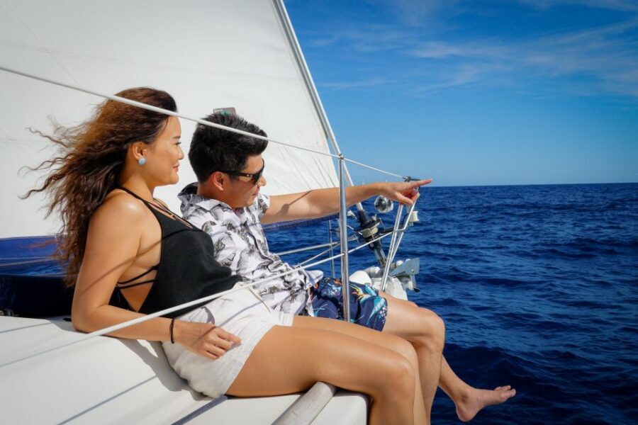 Barcelona: Sailing Tour with Spanish Tapas and Drinks - Getting the most out of your cruise (without overthinking it)