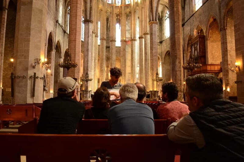 Barcelona: Santa Maria del Mar Tour & Terrace Access - Priority access inside: what the 45 minutes at the basilica feels like