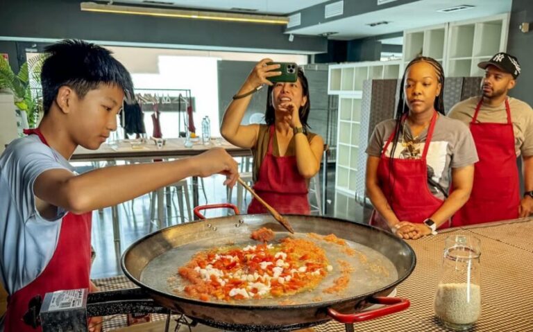 Barcelona: Seafood Paella ★Maestro★ & Tapas & Sangria - The Sarrià market step: how you learn to pick seafood and produce