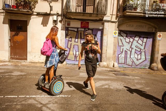 Barcelona Segway Tour - Guide Styles: Why the Best Ones Make a Difference