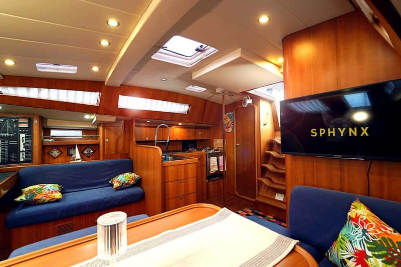 Barcelona: Sunset or Afternoon Yacht Cruise with Drinks - Quick highlights before you book