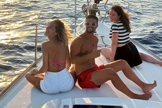 Barcelona Sunset Sailing Cruise from Port Olímpic with Open Bar - Drinks and snacks on an open bar: easygoing, not complicated