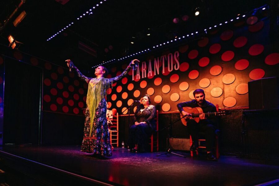 Barcelona: Tapas and Flamenco Experience - From Travellers Nest Bar to the Flamenco Theater Without the Headache